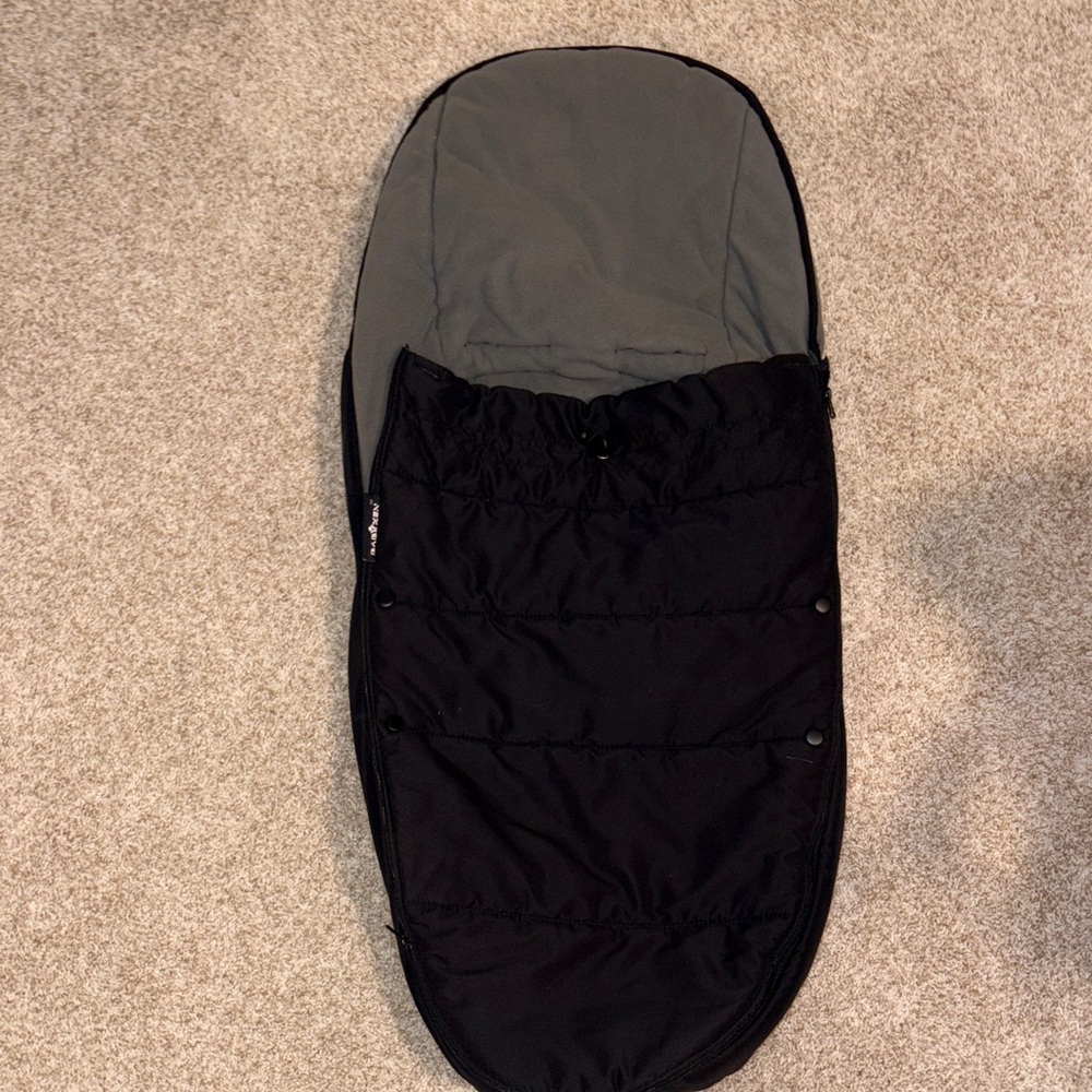 Cozy Black and Gray Kids stroller muff/bunting bag for Yo-yo stroller